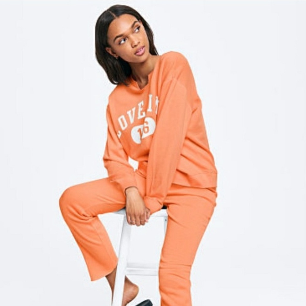 PINK VS Lounge Set